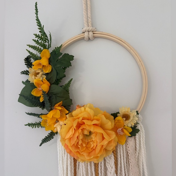 HANDMADE | Boho Floral Wall Hanging with Yellow‎ Flowers - Picture 2 of 2
